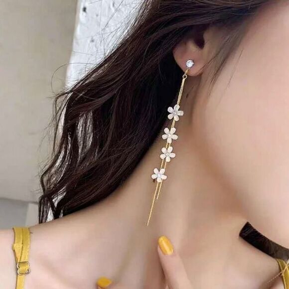 New Tassel Flower Long Earrings - Picture 1 of 3